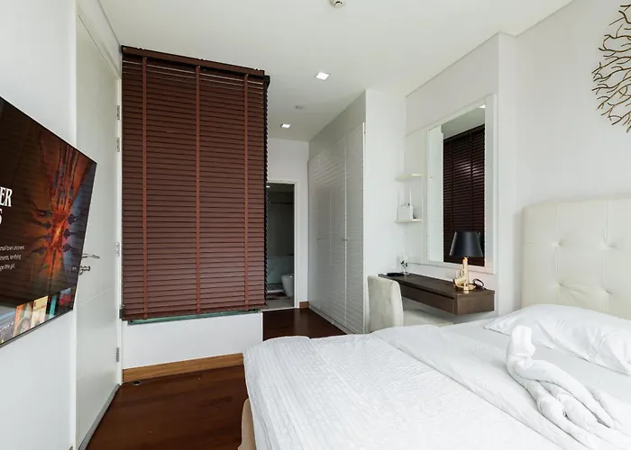 Апартаменты Luxury Center Of Bkk Close To Thong Lor Bts