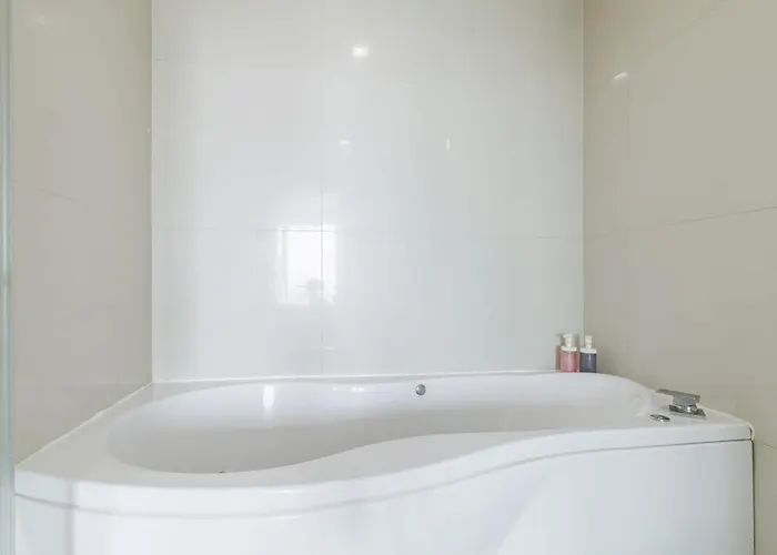 Luxury Center Of Bkk Close To Thong Lor Bts Апартаменты Бангкок